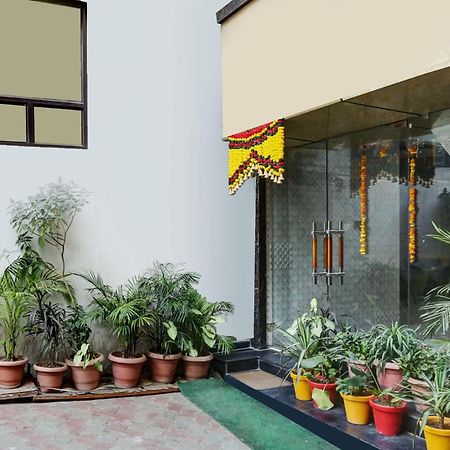 Hotel O Jammu Near Ragunath Bazaar Formerly Goodwill ภายนอก รูปภาพ