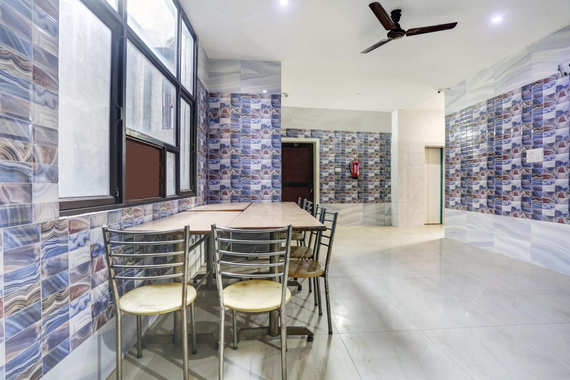 Hotel O Jammu Near Ragunath Bazaar Formerly Goodwill ภายนอก รูปภาพ