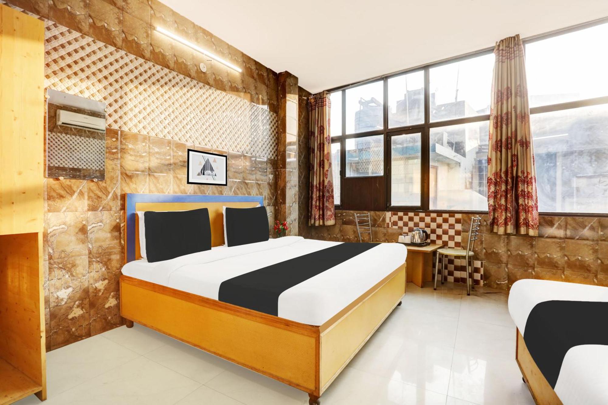 Hotel O Jammu Near Ragunath Bazaar Formerly Goodwill ภายนอก รูปภาพ